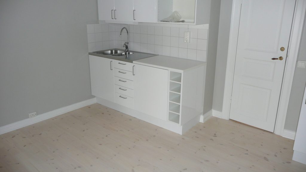 Kontor med kakelugnar på Skeppargatan 38